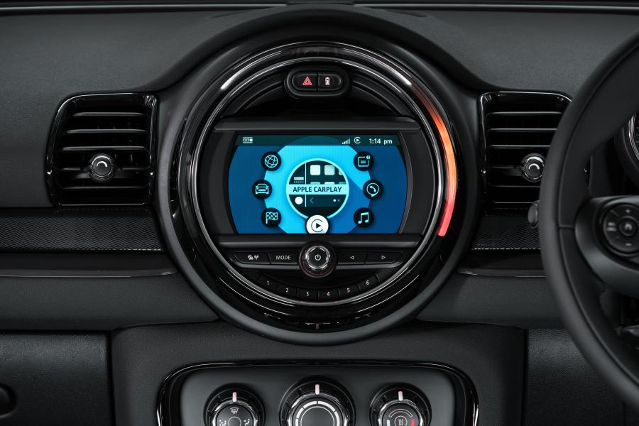 Панель приборов Mini One Clubman City (F54) 2018 года  (UK) (фото 8 из 9)